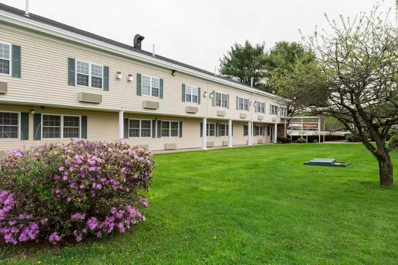 Econo Lodge Auburn Buitenkant foto